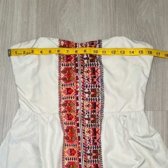 Roxy White Strapless Smocked Top Embroidered Tribal Border Dress L G G - Picture 4 of 12